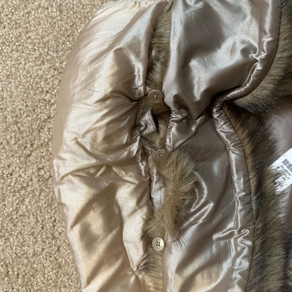 Talbots 'NWT' Metallic Down Puffer Vest With Detachable Faux Fur Collar Size L - Picture 13 of 13